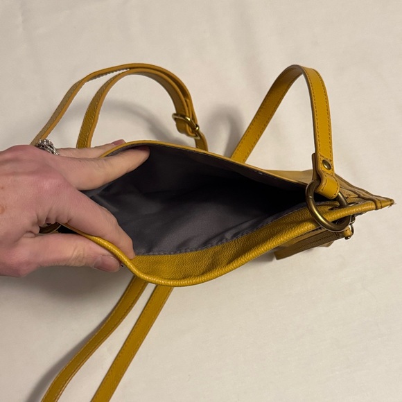 Fossil Mustard Yellow Crossbody Bag - Picture 3 of 4